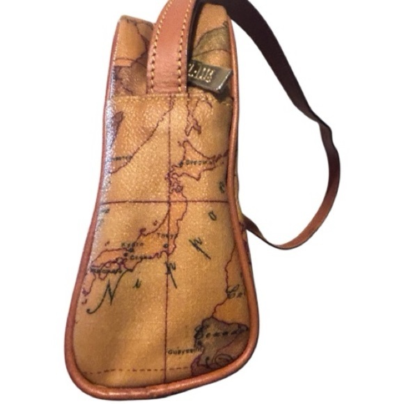 Alviero Martini Tan Map Print Shoulder Bag - Picture 12 of 12